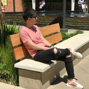 Meet your Posher, Hoang